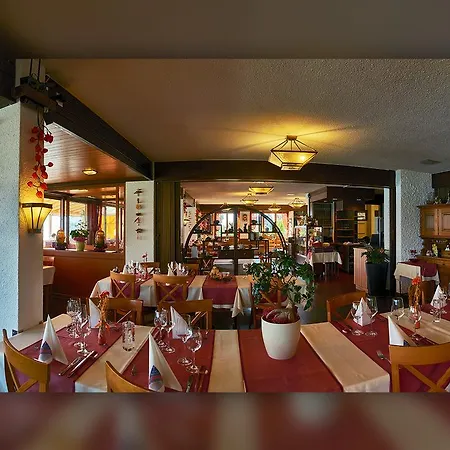 Hotel Restaurant Panorama 3*